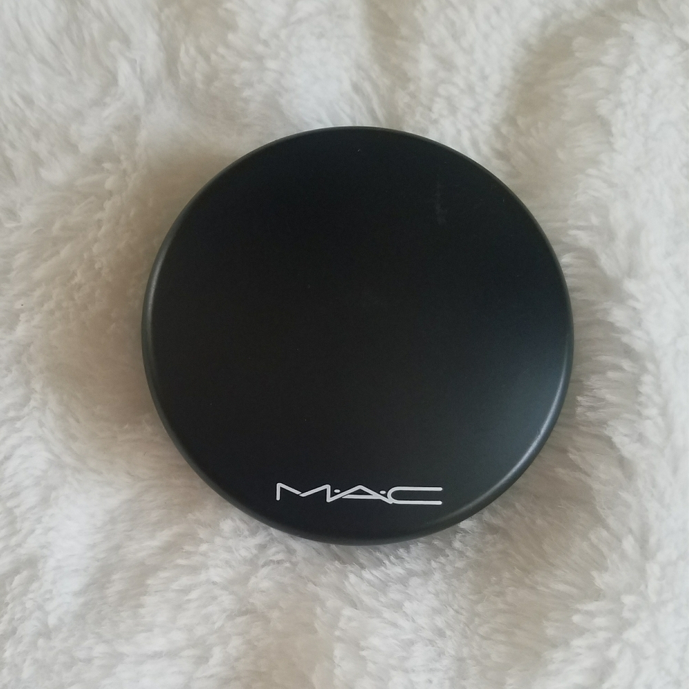 Never used mineralized shadow compact